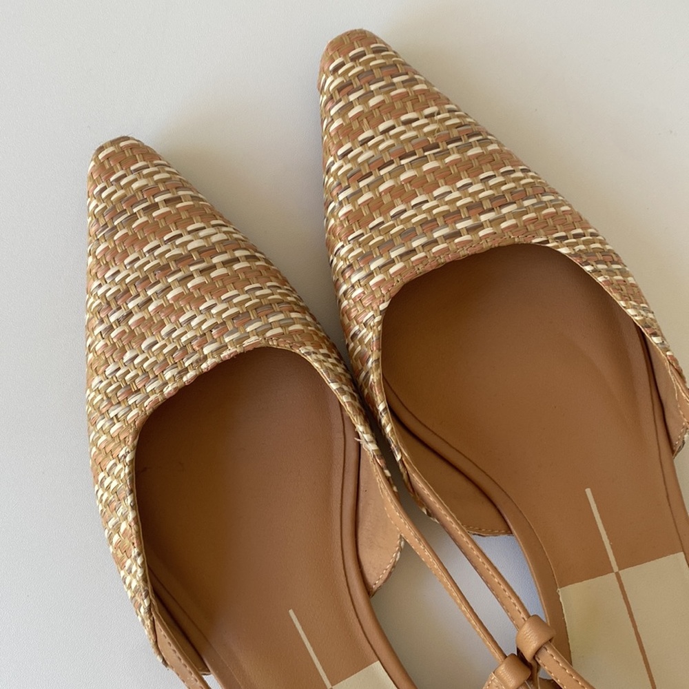 Dolce Vita Women's Tan Woven Flats sling back size 8 medium